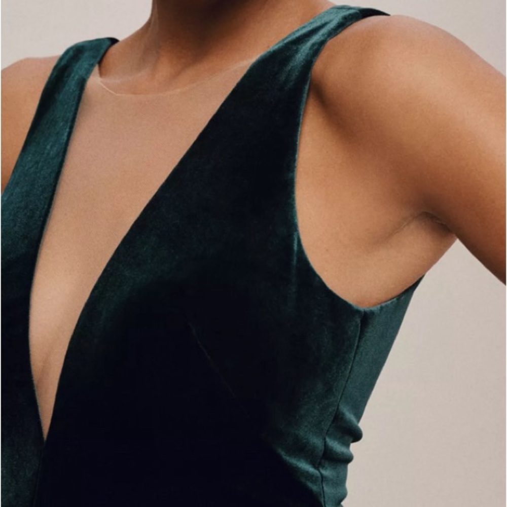 Jenny Yoo Logan Deep-V Velvet Column Gown - Picture 7 of 7
